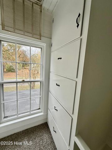 25960 Us 264 Highway E, Pantego, NC 27860