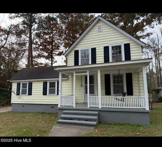 25960 Us 264 Highway E, Pantego, NC 27860