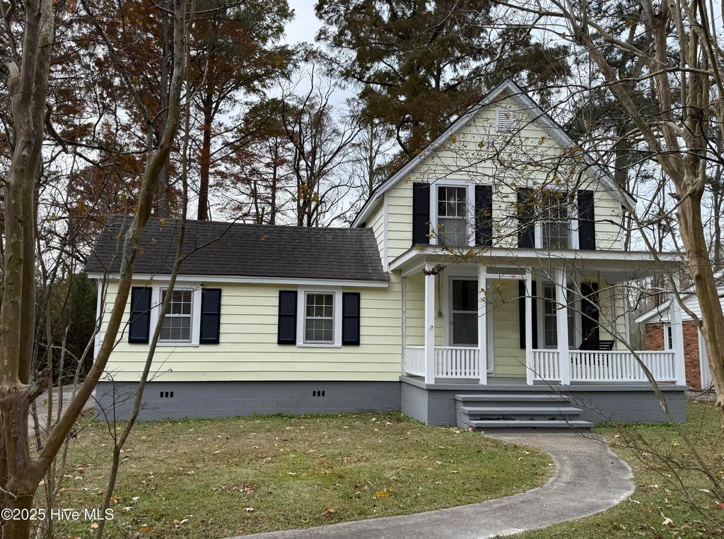 25960 Us 264 Highway E, Pantego, NC 27860