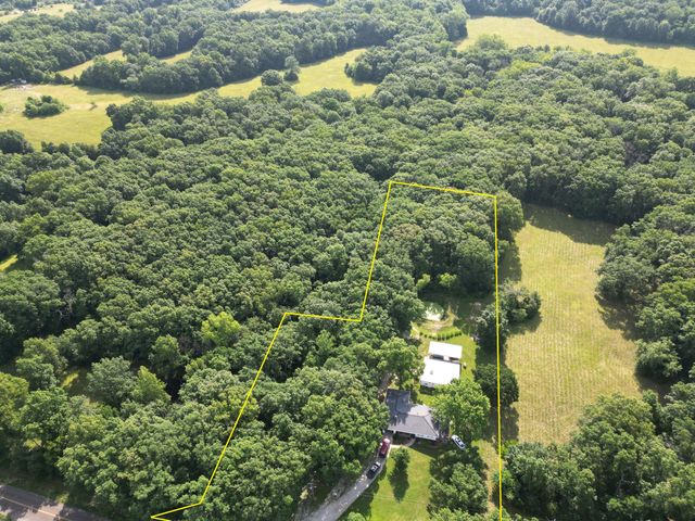 14200 N HWY YY, Columbia, MO 65202