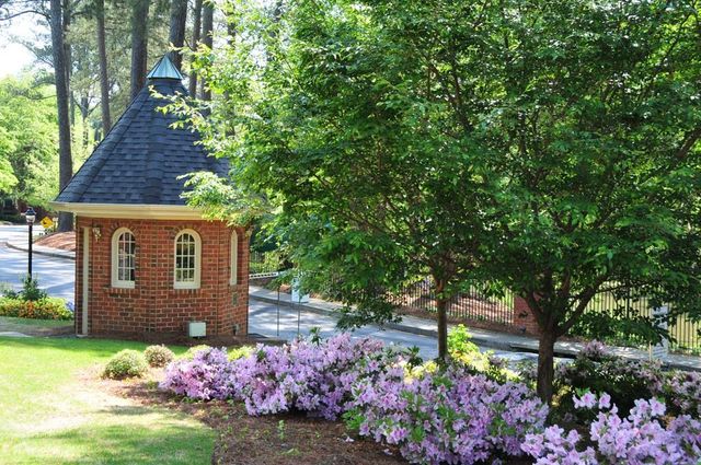 25316 Plantation Drive NE 316, Atlanta, GA 30324