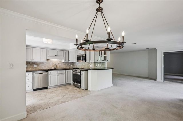 25316 Plantation Drive NE 316, Atlanta, GA 30324