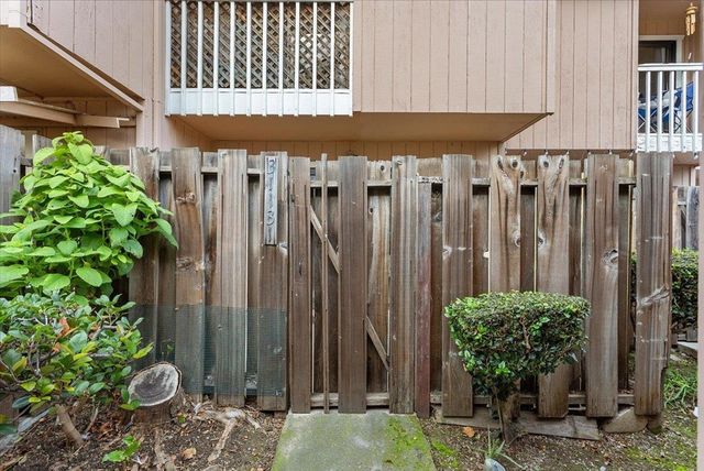 31131 Alvarado Niles Rd, Union City, CA 94587