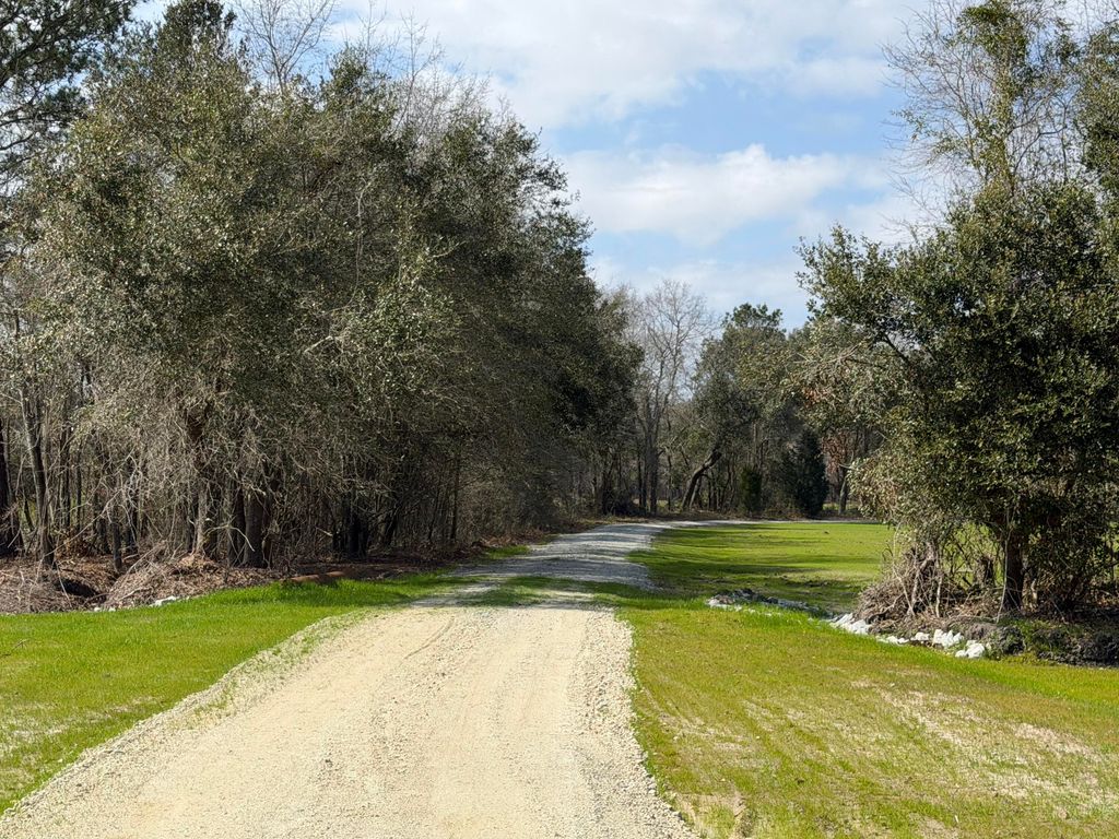 Image 1 of property listing at 4 Highway 52, Saint Stephen, SC 29479