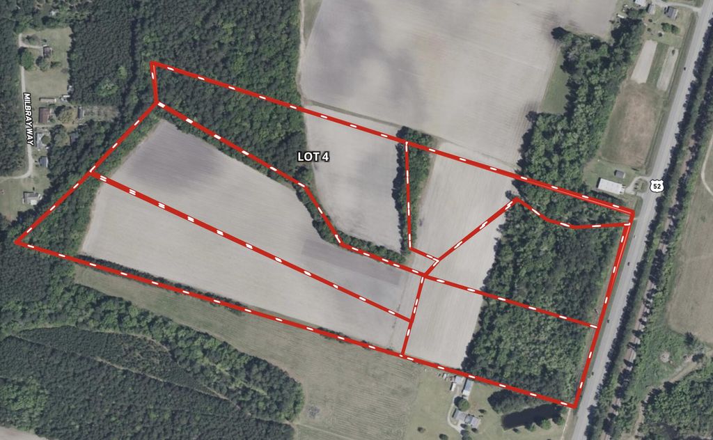 Image 7 of property listing at 4 Highway 52, Saint Stephen, SC 29479