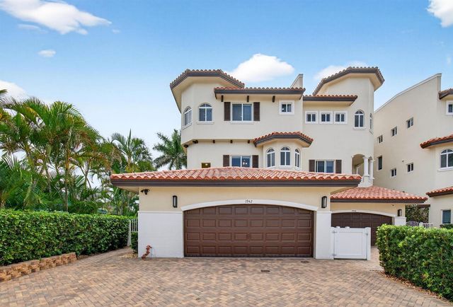 1942 NE 6th Street C, Deerfield Beach, FL 33441