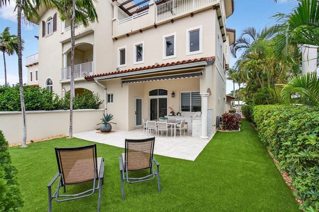1942 NE 6th Street C, Deerfield Beach, FL 33441