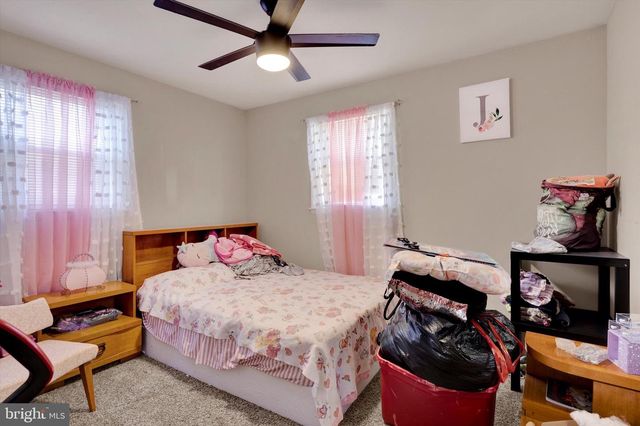 219 W MAIN ST, Fleetwood, PA 19522