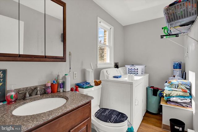 219 W MAIN ST, Fleetwood, PA 19522