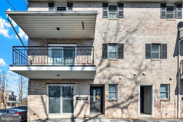 219 W MAIN ST, Fleetwood, PA 19522