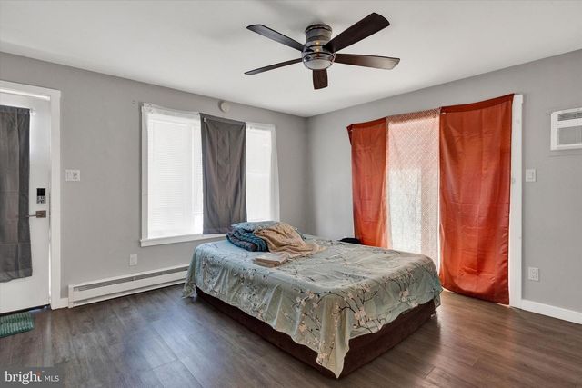 219 W MAIN ST, Fleetwood, PA 19522