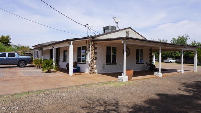 920 W TAMARISK Street, Phoenix, AZ 85041