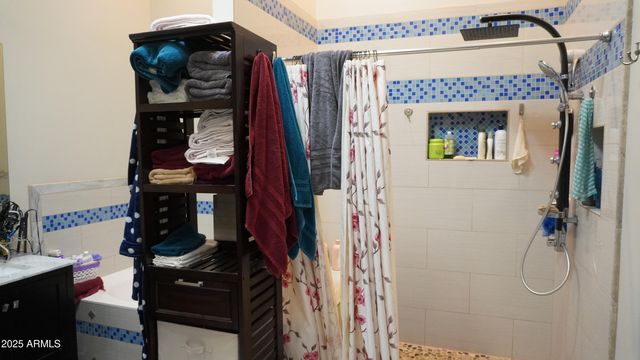 920 W TAMARISK Street, Phoenix, AZ 85041