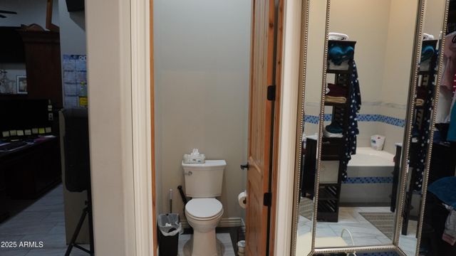 920 W TAMARISK Street, Phoenix, AZ 85041