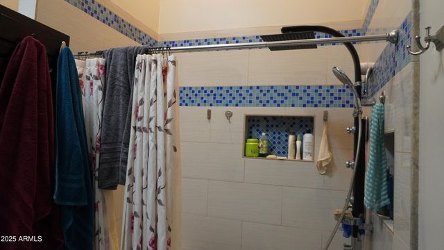 920 W TAMARISK Street, Phoenix, AZ 85041