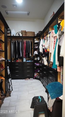 920 W TAMARISK Street, Phoenix, AZ 85041