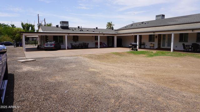 920 W TAMARISK Street, Phoenix, AZ 85041