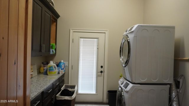 920 W TAMARISK Street, Phoenix, AZ 85041