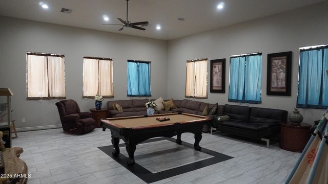 920 W TAMARISK Street, Phoenix, AZ 85041