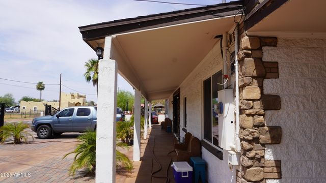 920 W TAMARISK Street, Phoenix, AZ 85041