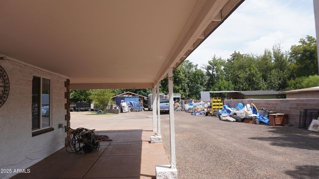 920 W TAMARISK Street, Phoenix, AZ 85041