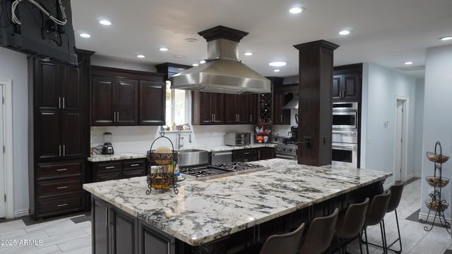 920 W TAMARISK Street, Phoenix, AZ 85041