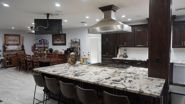 920 W TAMARISK Street, Phoenix, AZ 85041