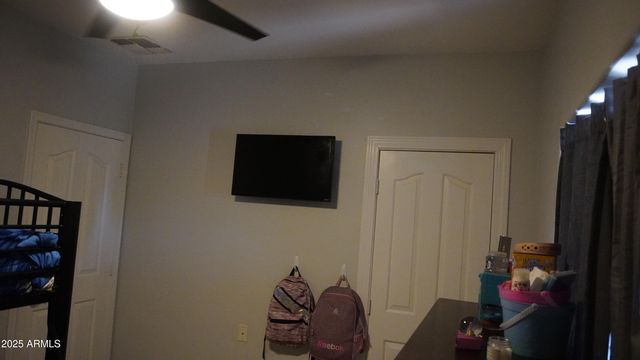 920 W TAMARISK Street, Phoenix, AZ 85041