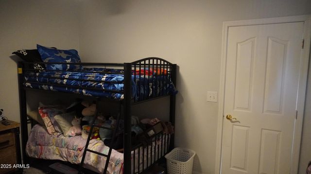 920 W TAMARISK Street, Phoenix, AZ 85041