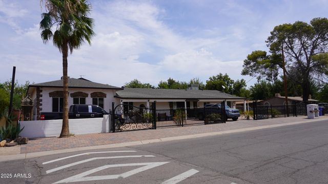 920 W TAMARISK Street, Phoenix, AZ 85041