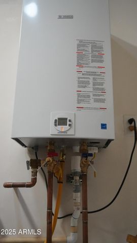 920 W TAMARISK Street, Phoenix, AZ 85041