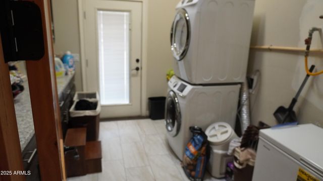 920 W TAMARISK Street, Phoenix, AZ 85041