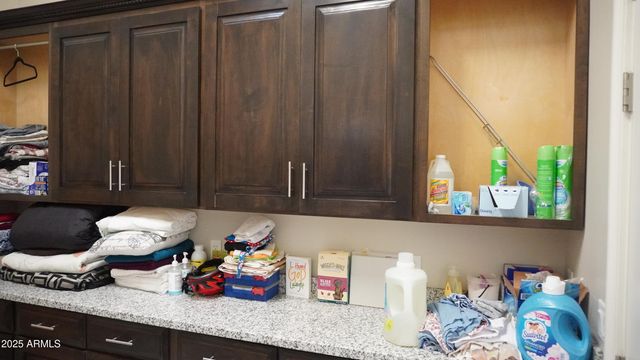 920 W TAMARISK Street, Phoenix, AZ 85041