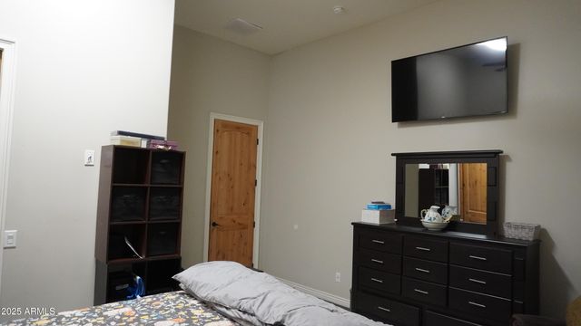 920 W TAMARISK Street, Phoenix, AZ 85041