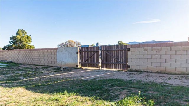 22993 Eyota, Apple Valley, CA 92308