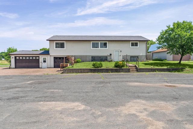 W7070 2nd STREET, Onalaska, WI 54650