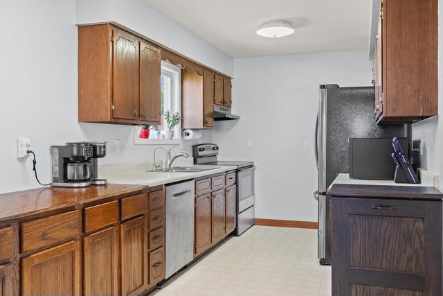 W7070 2nd STREET, Onalaska, WI 54650