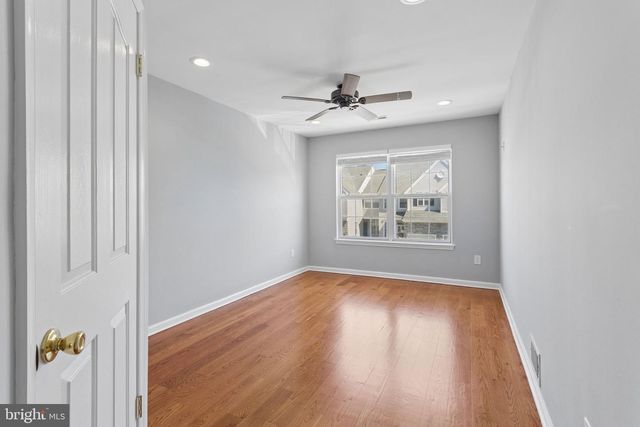 701 DAHLIA CIR, Dayton, NJ 08810