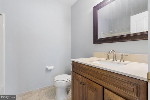 701 DAHLIA CIR, Dayton, NJ 08810