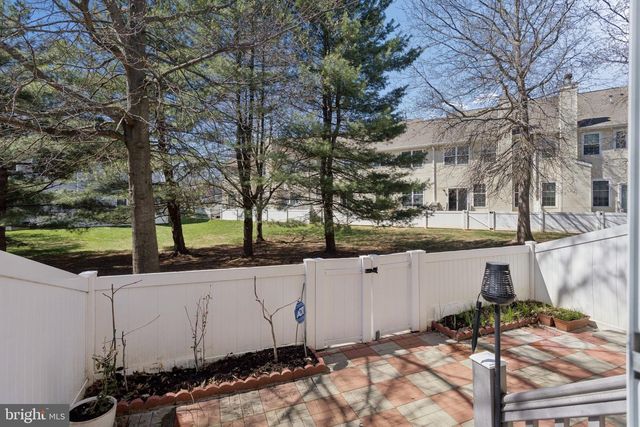 701 DAHLIA CIR, Dayton, NJ 08810