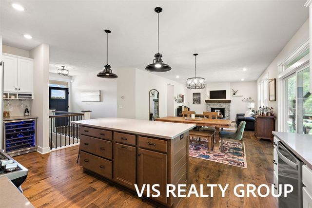 6318 Eaglewood Drive, Hudsonville, MI 49426
