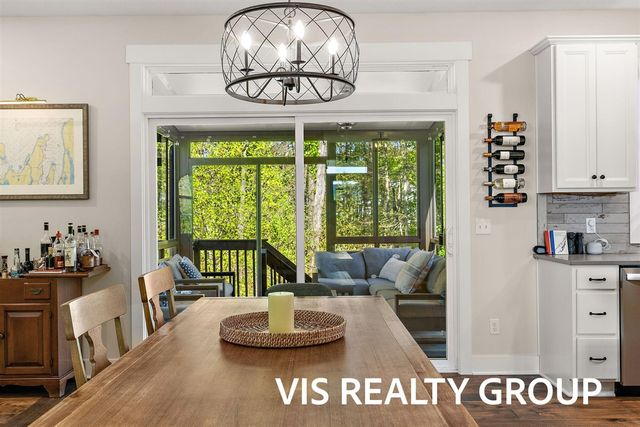 6318 Eaglewood Drive, Hudsonville, MI 49426