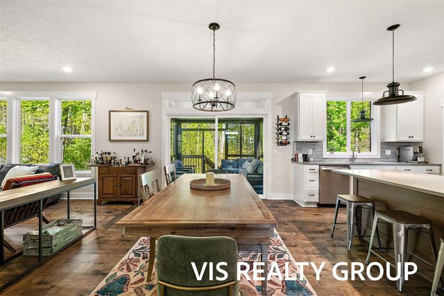 6318 Eaglewood Drive, Hudsonville, MI 49426