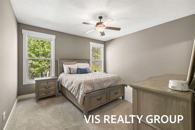 6318 Eaglewood Drive, Hudsonville, MI 49426