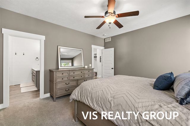 6318 Eaglewood Drive, Hudsonville, MI 49426
