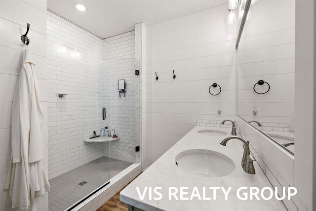 6318 Eaglewood Drive, Hudsonville, MI 49426