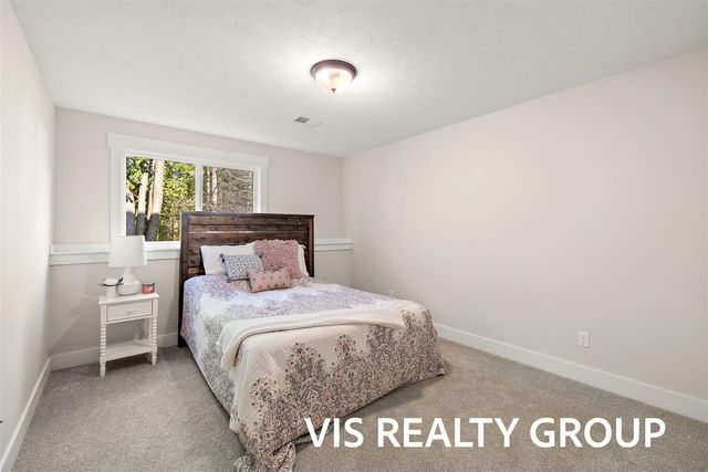 6318 Eaglewood Drive, Hudsonville, MI 49426