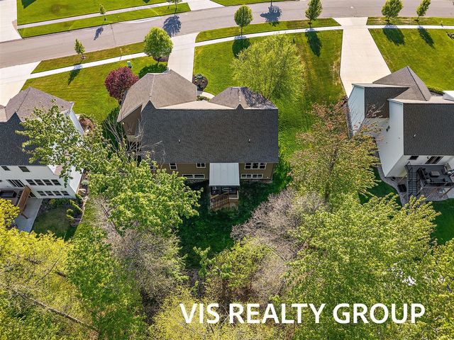 6318 Eaglewood Drive, Hudsonville, MI 49426