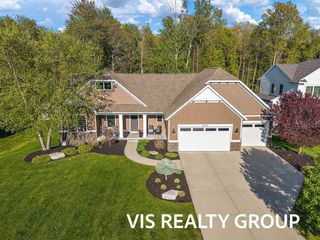6318 Eaglewood Drive, Hudsonville, MI 49426