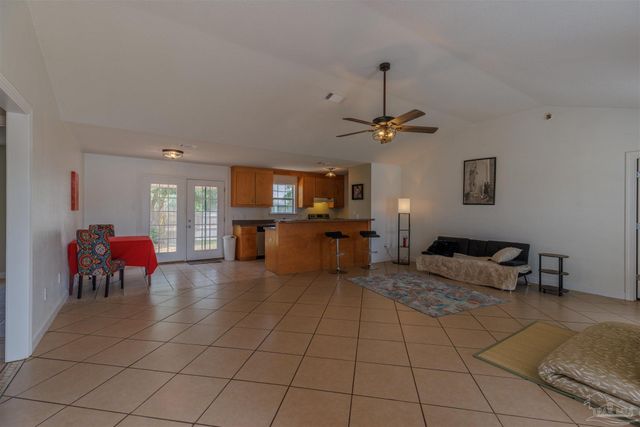 4342 Lorraine Ct, Gulf Breeze, FL 32563